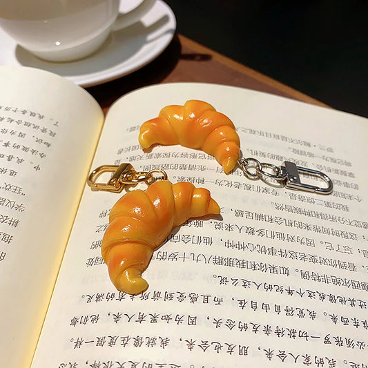 π Cute Croissant Keychain β Realistic Bread Charm π₯