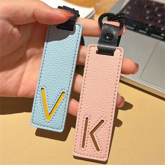 π Leather Initial Keychain β Personal Touch in Style!