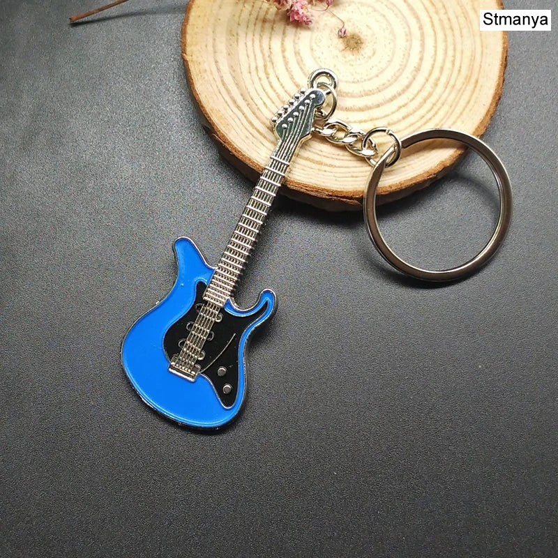 🎸🎲 Cool Metal Keychains – Guitar & Dice Edition