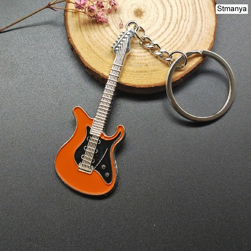 🎸🎲 Cool Metal Keychains – Guitar & Dice Edition
