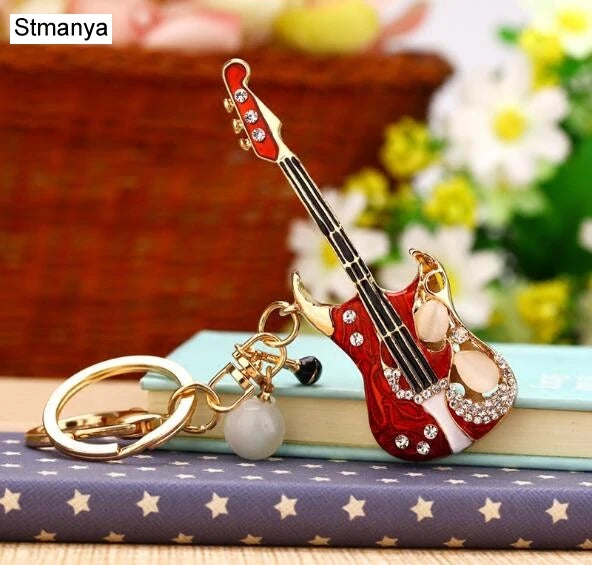 💎 Crystal Car Keychain – Sparkling & Stylish Bag Charm ✨
