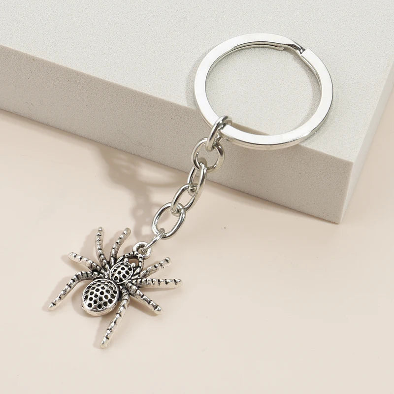 🕷️ Spider Keychain – Creepy-Cute Accessory for Halloween & Beyond! 🎃
