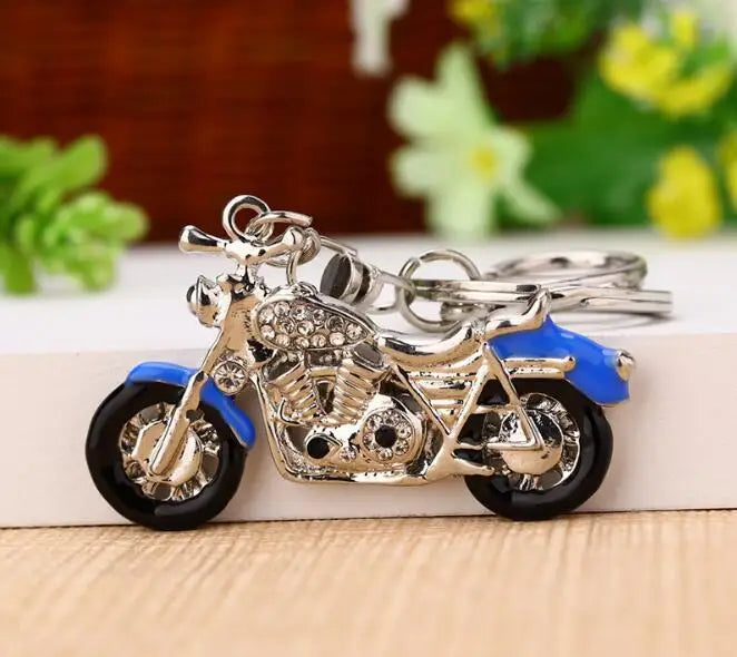 💎 Crystal Car Keychain – Sparkling & Stylish Bag Charm ✨