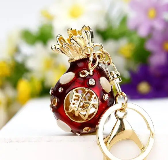 💎 Crystal Car Keychain – Sparkling & Stylish Bag Charm ✨