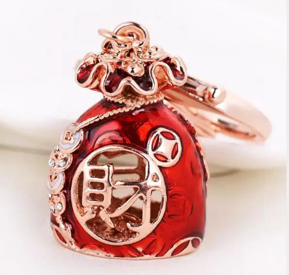 💎 Crystal Car Keychain – Sparkling & Stylish Bag Charm ✨