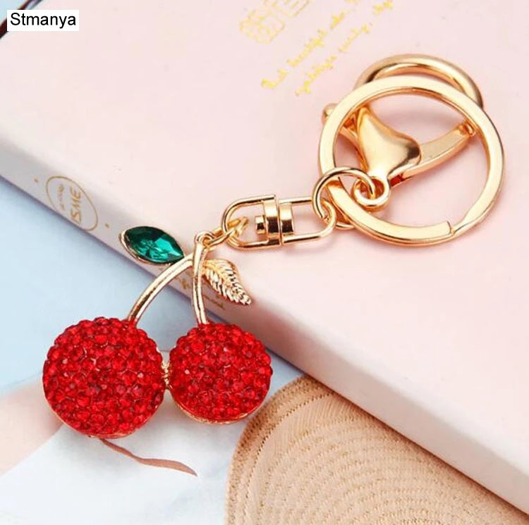 💎 Crystal Car Keychain – Sparkling & Stylish Bag Charm ✨