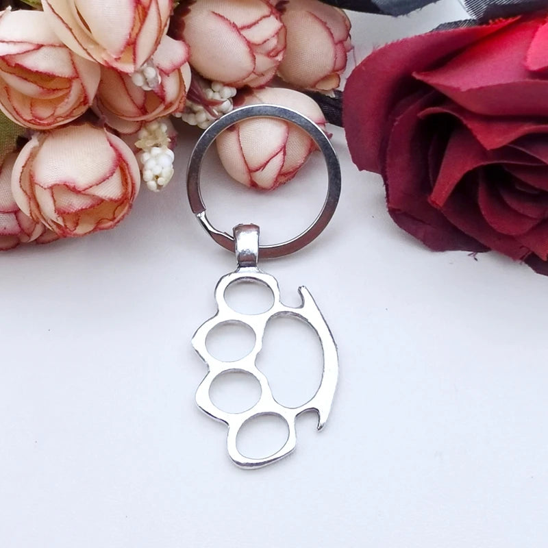 ⚡🔗 Mini Metal Knuckle Keychain 💎✨