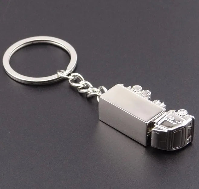 🚚Mini Metal Truck Keychain – Heavy-Duty Style in Your Pocket