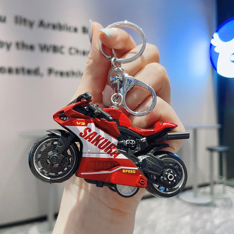 🏍️ Mini Clockwork Motorcycle Keychain – Creative Gift for Riders & Collectors 🛠️