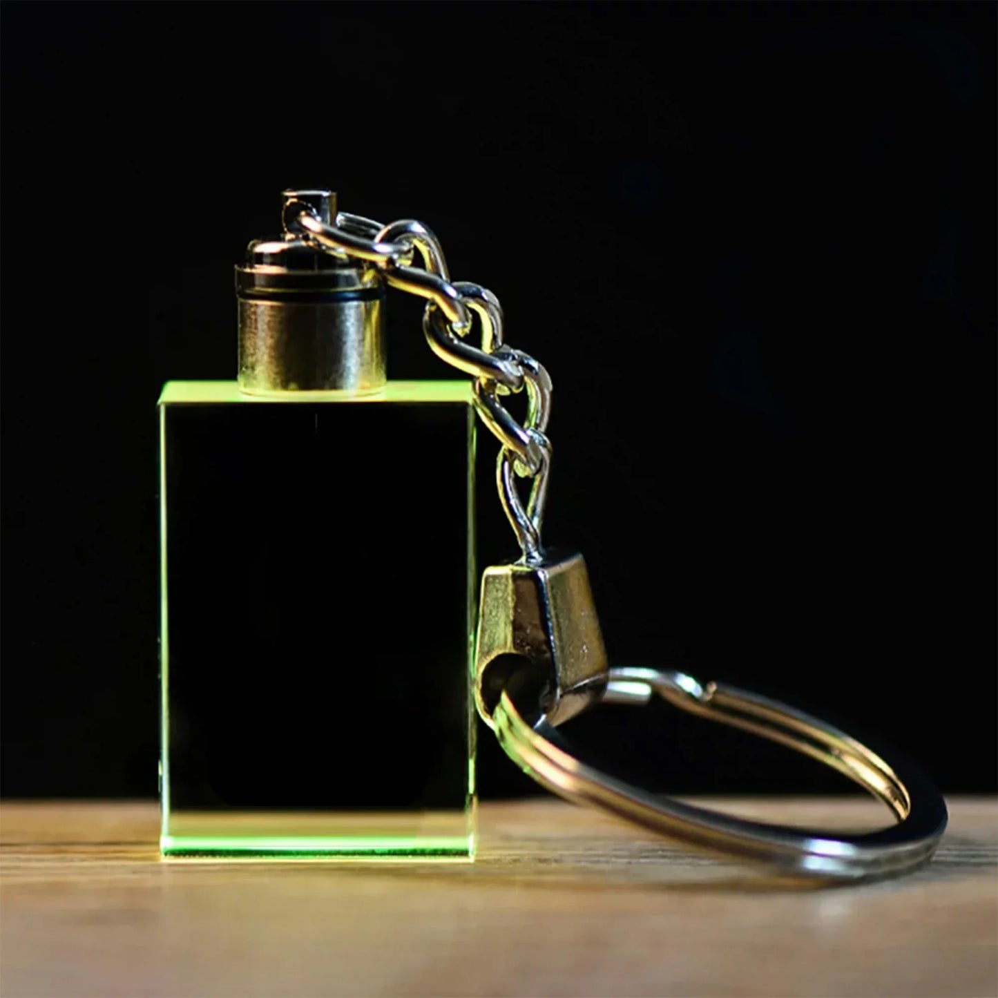 💎 Custom Crystal LED Keychain – Free Engraving, Unique Gift Idea!