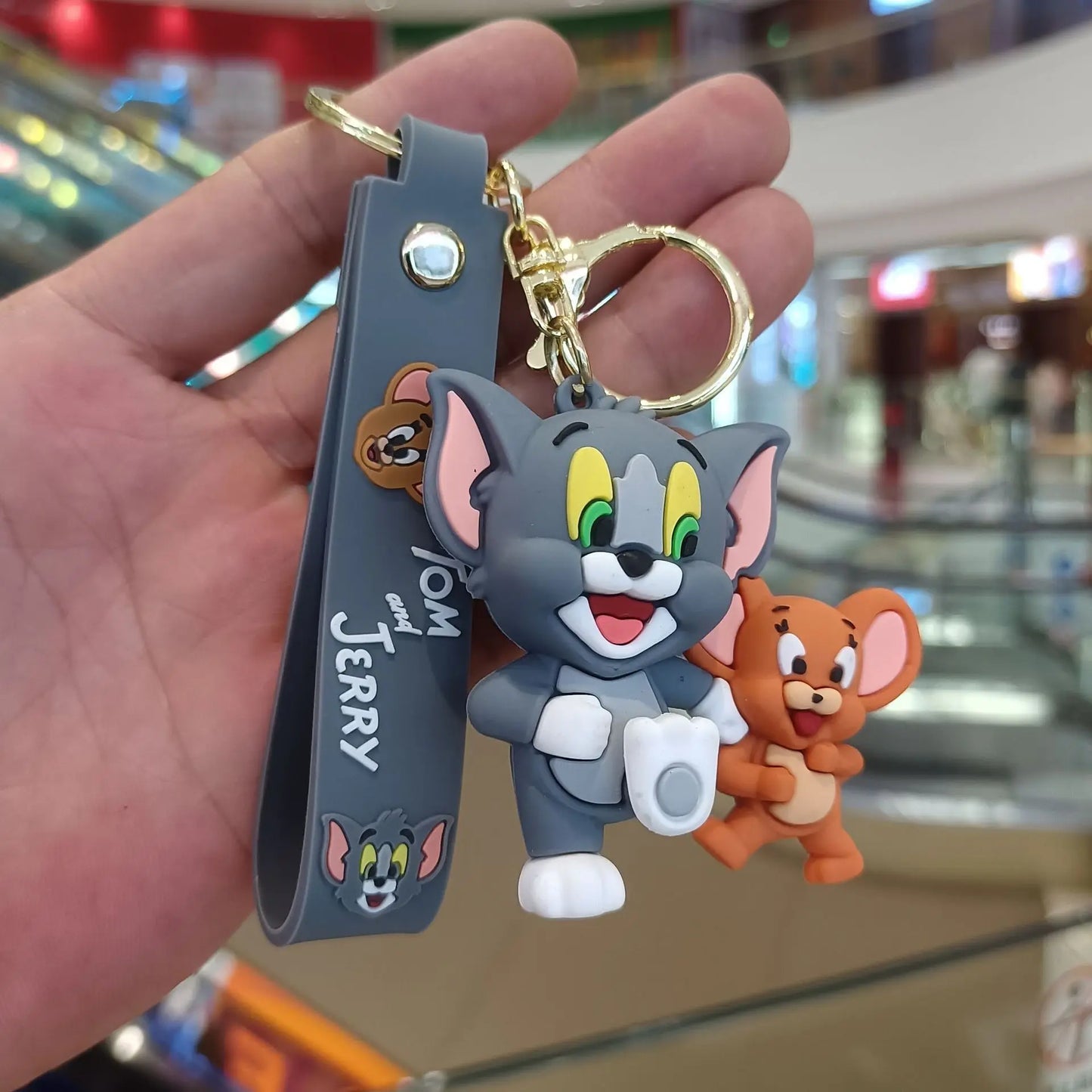 🐱🧀 Tom & Jerry Keychain Duo 🎬✨