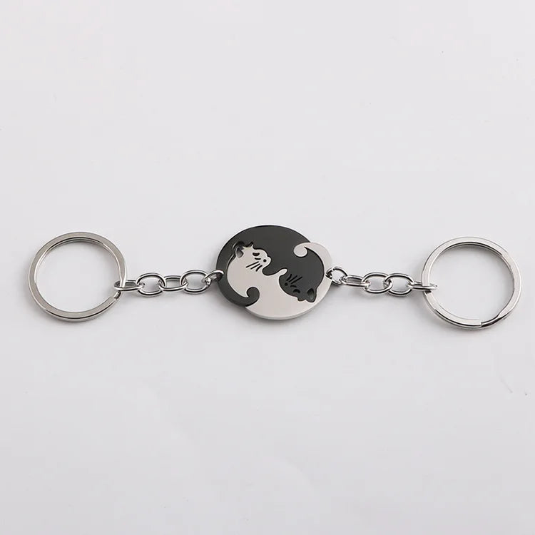 🐱 Cute Cat Couple Keychain – For You & Your Purr-fect Match!