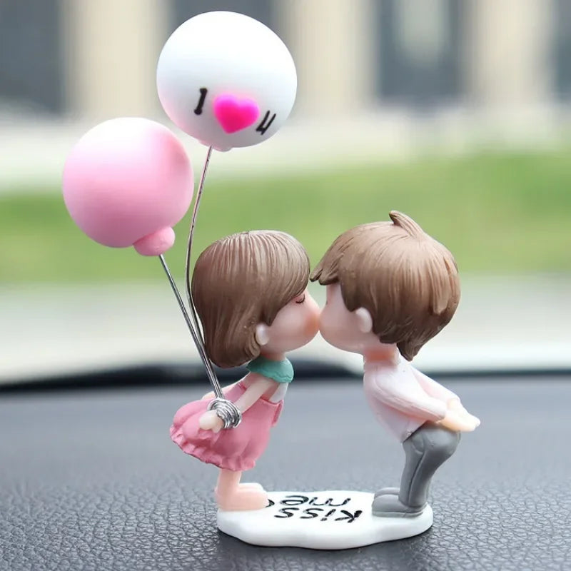 🚗💕 Cute Cartoon Couples Figurines – Love That Rides With You!