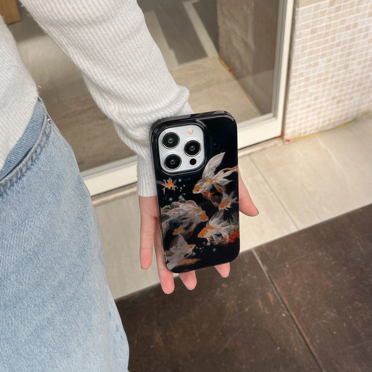 🐟✨ Elegant Koi Fish Phone Case – Art in Motion ✨📱