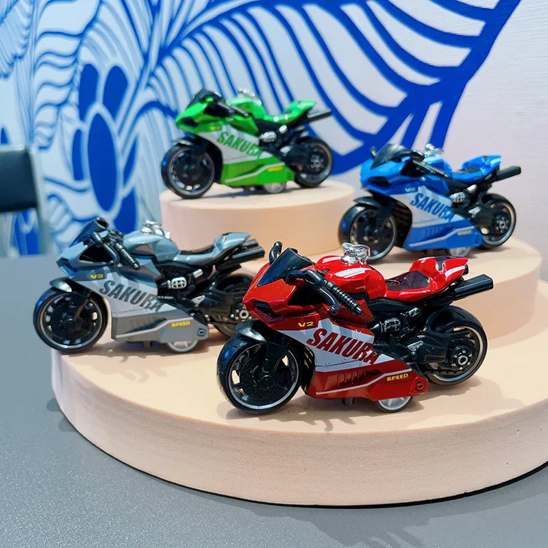 🏍️ Mini Clockwork Motorcycle Keychain – Creative Gift for Riders & Collectors 🛠️