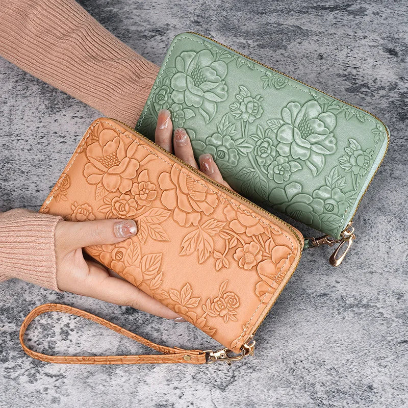 🌸✨ Elegant Floral Embossed Zipper Wallet ✨🌸