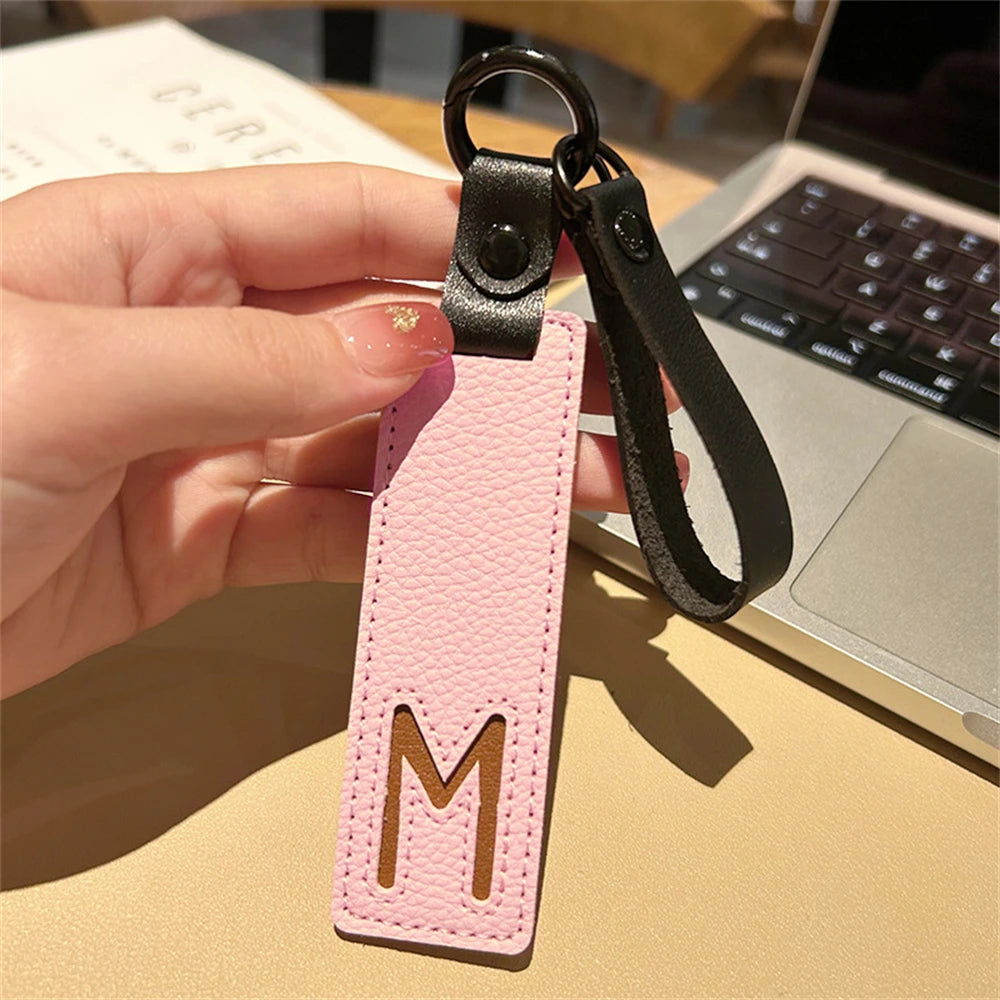 🔠 Leather Initial Keychain – Personal Touch in Style!
