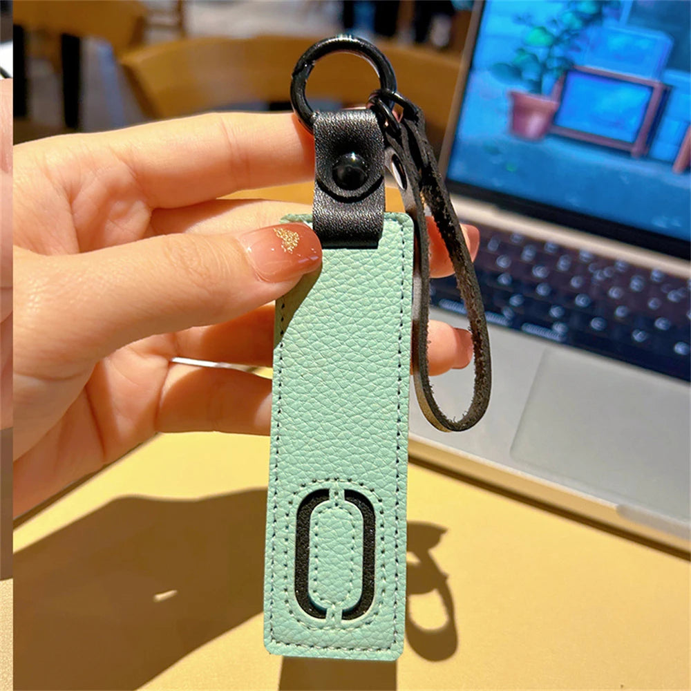 🔠 Leather Initial Keychain – Personal Touch in Style!