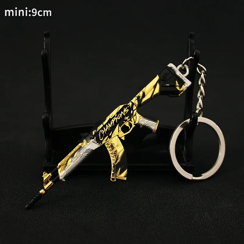 🔫 Valorant Gun & Knife Keychain – Mini Alloy Weapon Model for Gamers 🎮