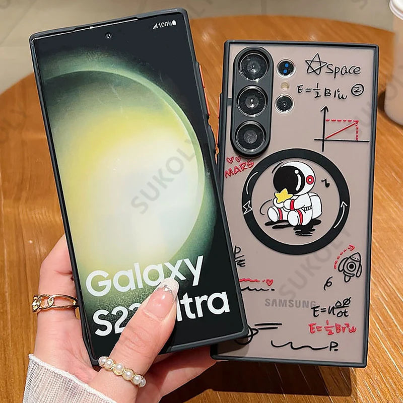 👨‍🚀 Astronaut Magnetic Case – Explore with Style 🚀