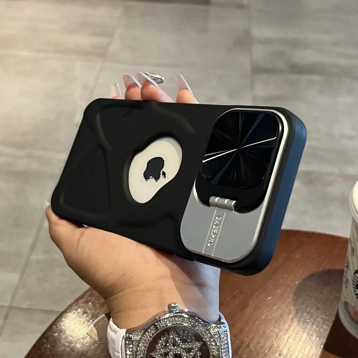 🆒 Fashion Logo Magnetic Case – Style & Protection Combined! 🛡️