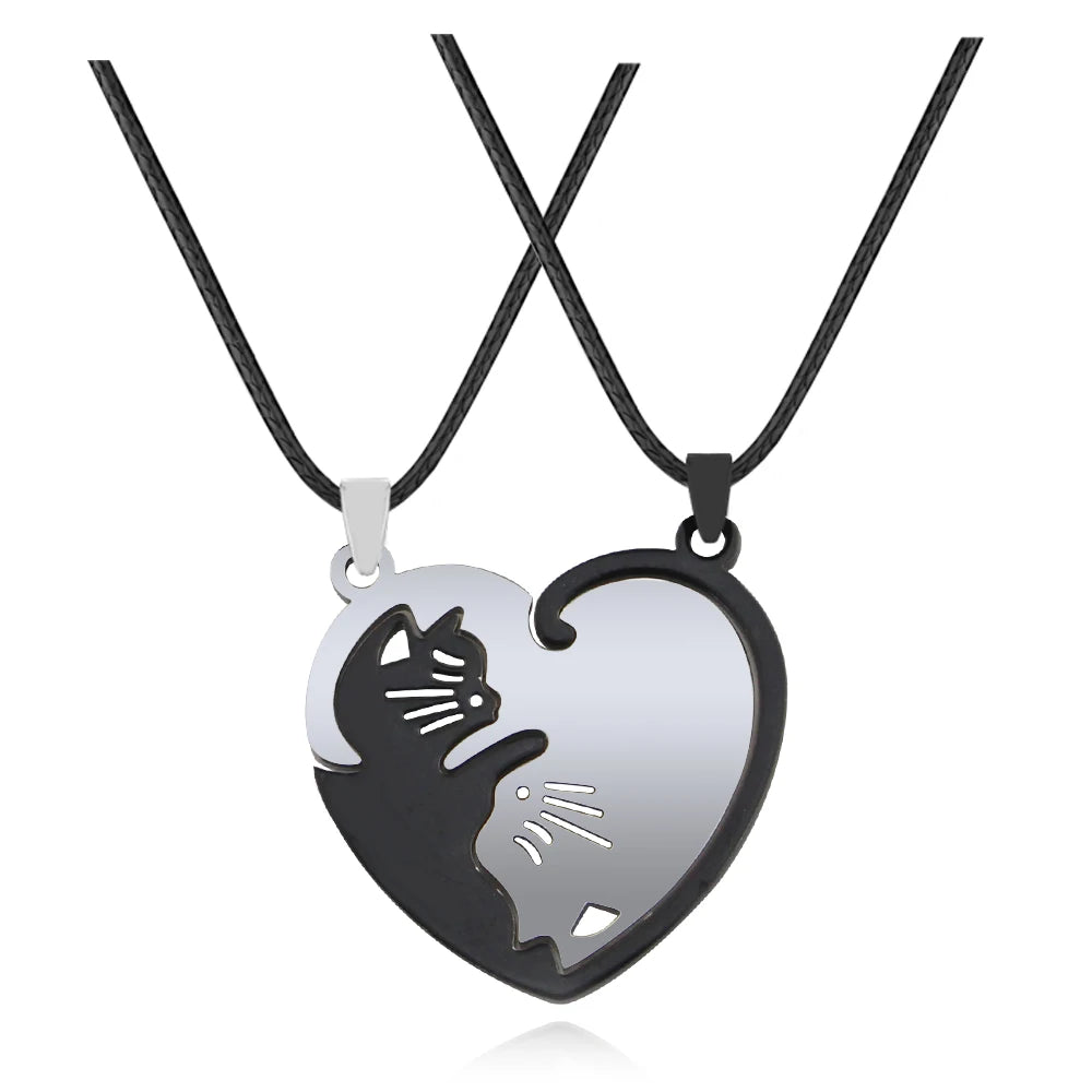 🖤🤍 Cute Black & White Cats Couple Keychain – For True Love! 🐱