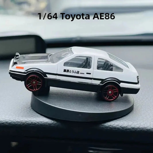 🚗💨 Rotating Drift Car Ornament – Dashboard Racing Model Decoration