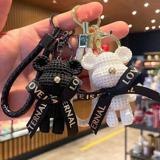 🧸 Creative Bear Keychain – Cute Resin Charm for Bags, Phones & Keys!