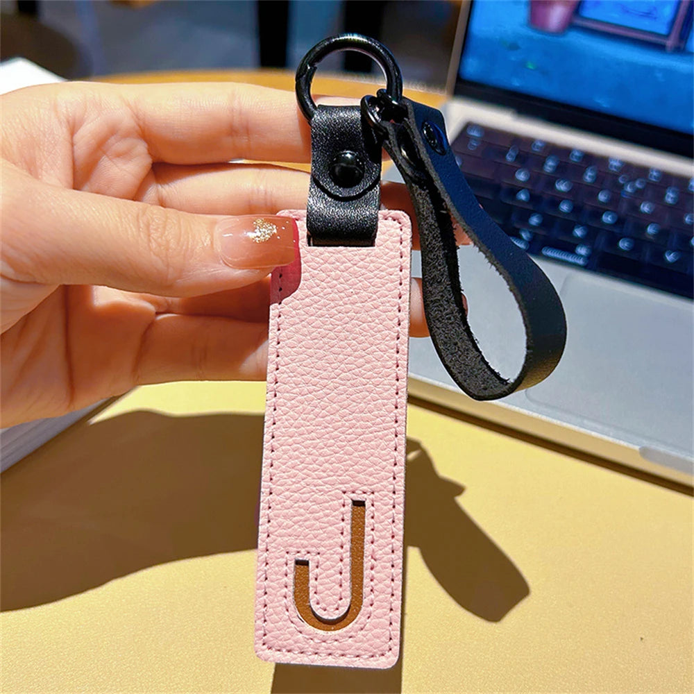 🔠 Leather Initial Keychain – Personal Touch in Style!
