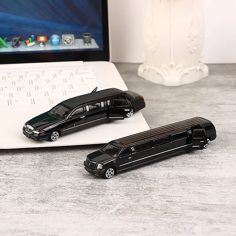 🚗✨ Diecast Luxury Limousine Model – Pull Back Toy with Opening Doors