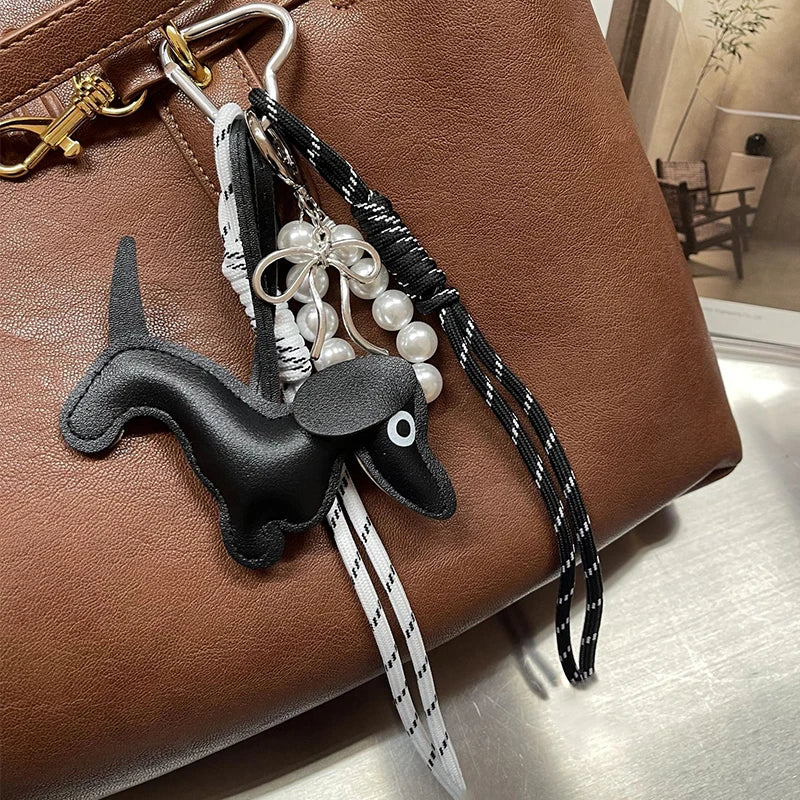 🐶 Cute Dachshund Dog Keychain Lanyard – Funny Pet Bag Charm 🎁
