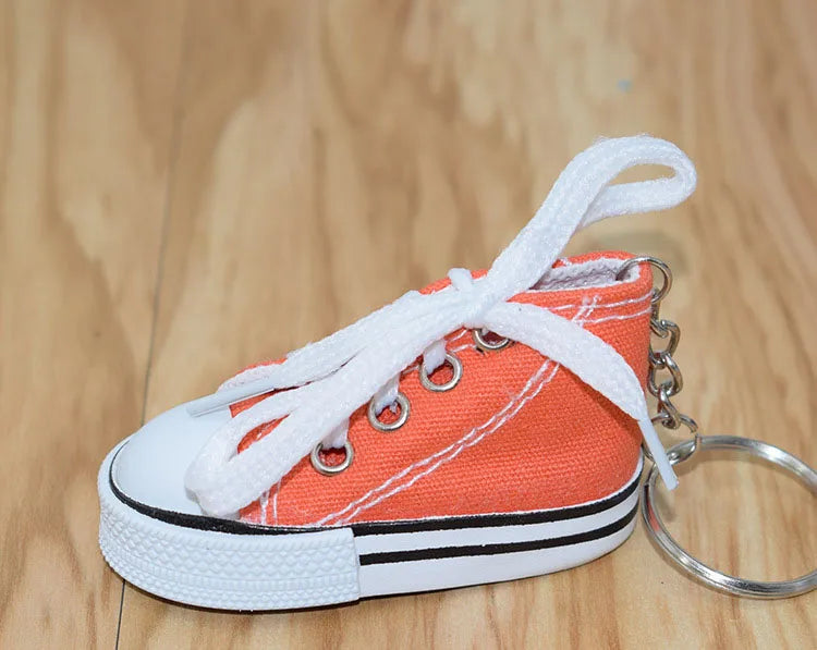 Mini Sneaker Keychain 👟 – Cute & Colorful Accessory for Your Keys or Bags!