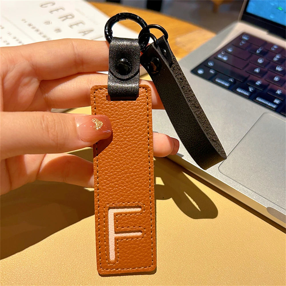 🔠 Leather Initial Keychain – Personal Touch in Style!