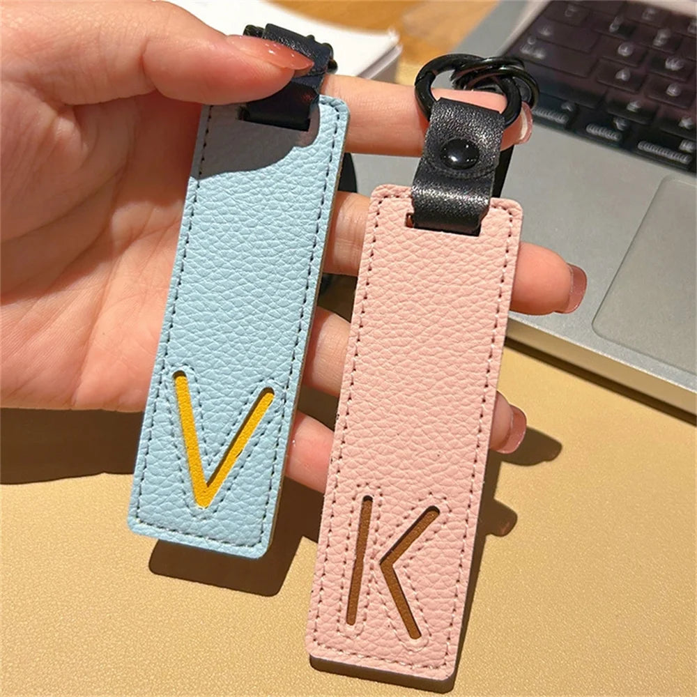 🔠 Leather Initial Keychain – Personal Touch in Style!