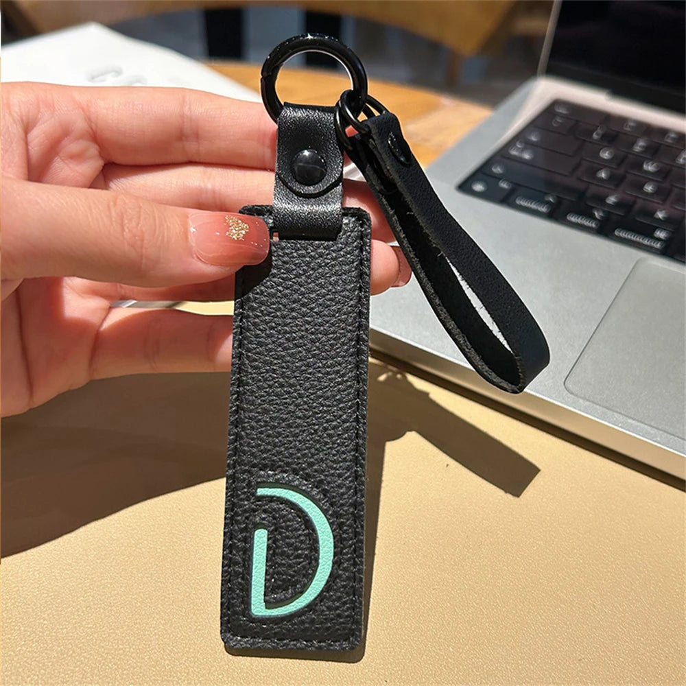 🔠 Leather Initial Keychain – Personal Touch in Style!