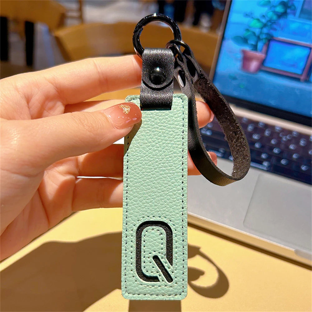 🔠 Leather Initial Keychain – Personal Touch in Style!