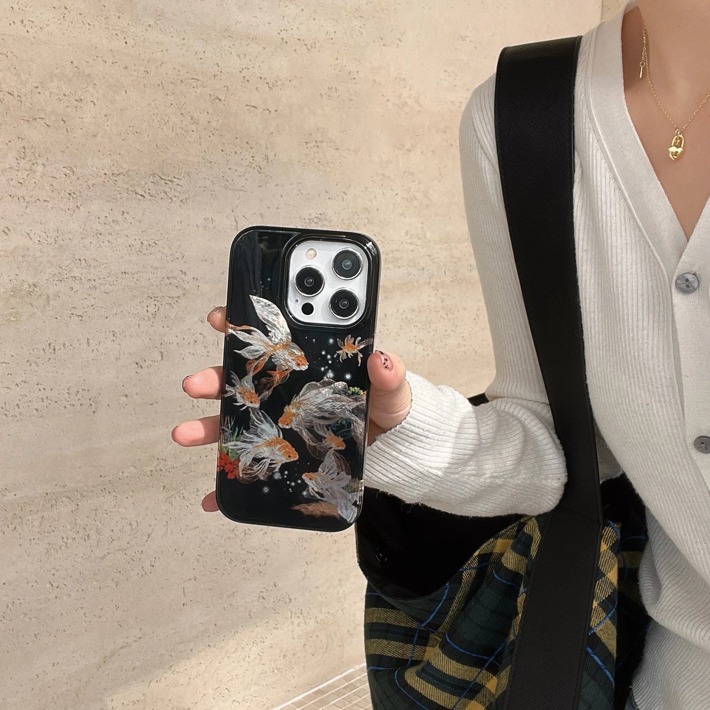 🐟✨ Elegant Koi Fish Phone Case – Art in Motion ✨📱