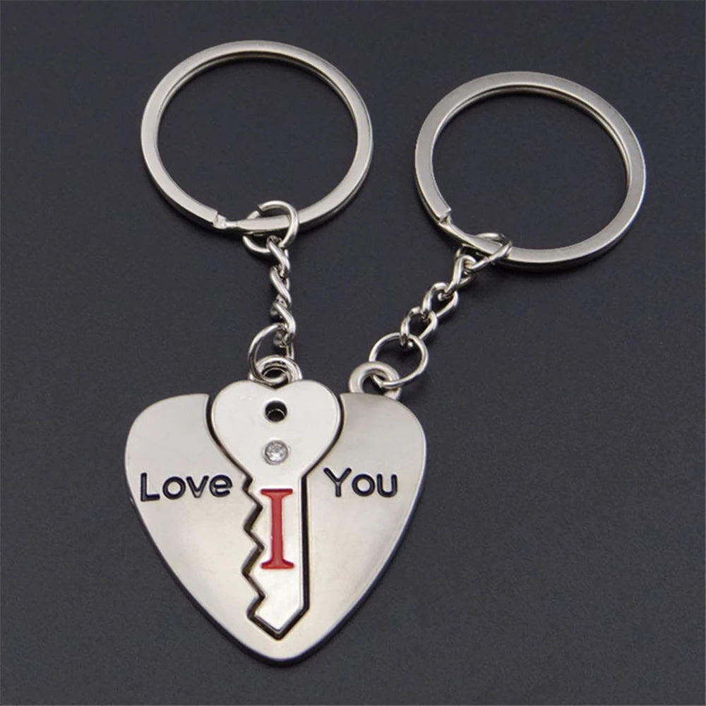 💕👫 2pcs Romantic Couple Keychains – Love Letter & Doll Design